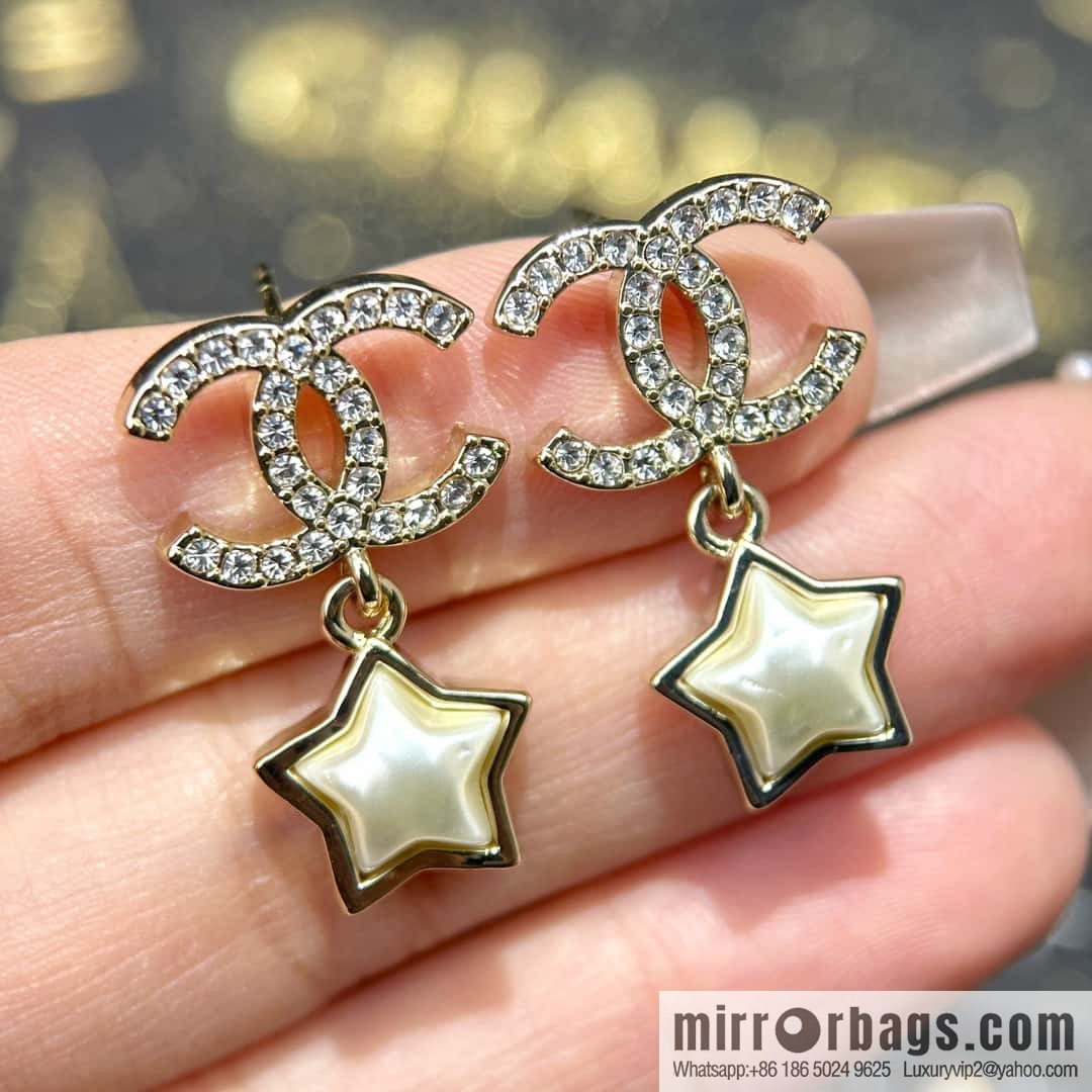☀️New ☑️ chanel c2 double c pentagram ⭐ star stud earrings ☀️