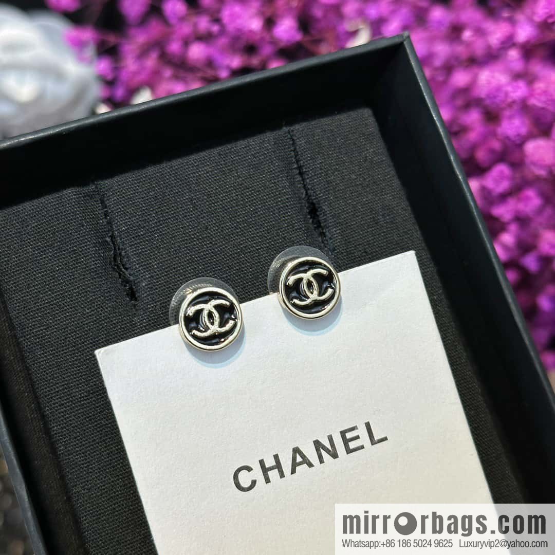 ☀️New ☑️ chanel c1 double c round stud earrings ☀️