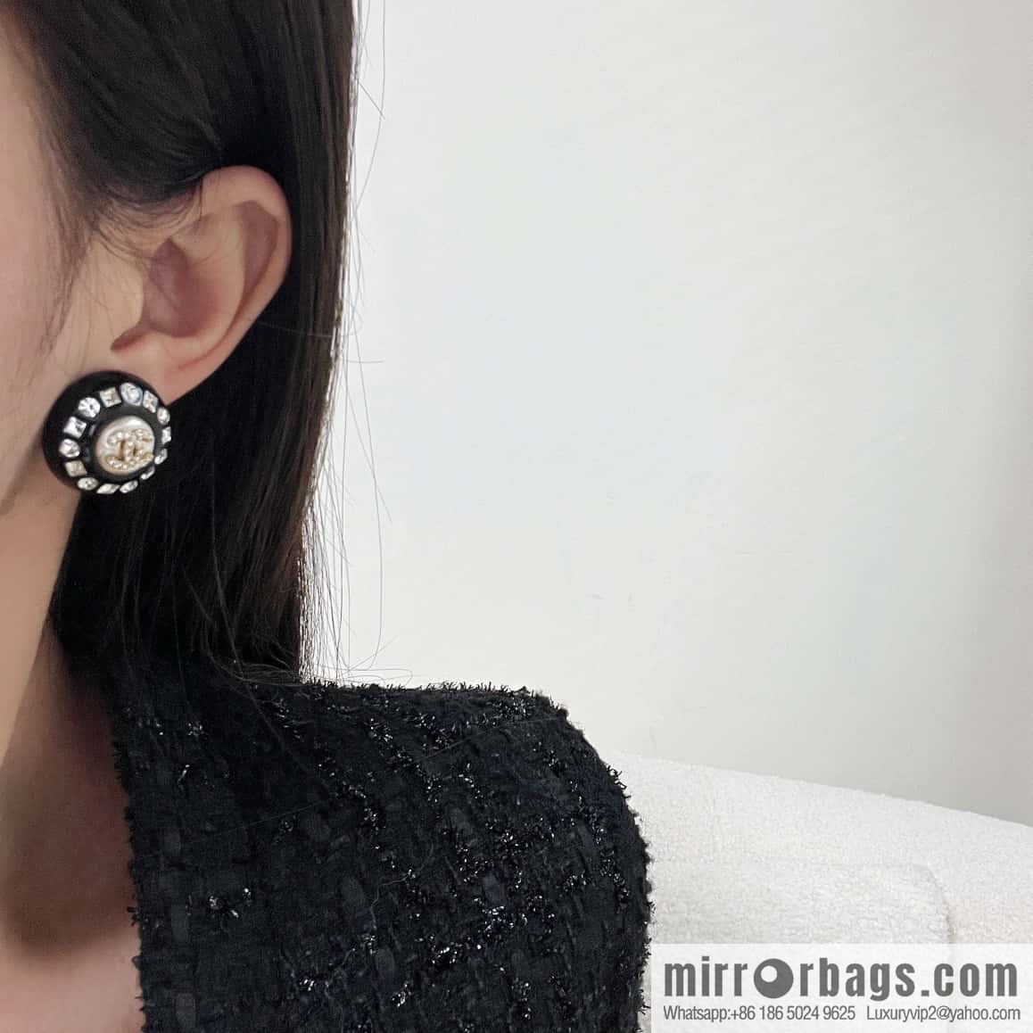 ☀️New ☑️ chanel c1 double c round stud earrings ☀️