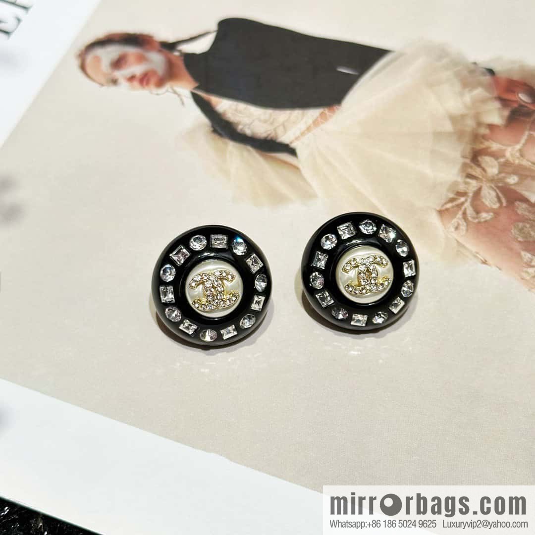 ☀️New ☑️ chanel c1 double c round stud earrings ☀️