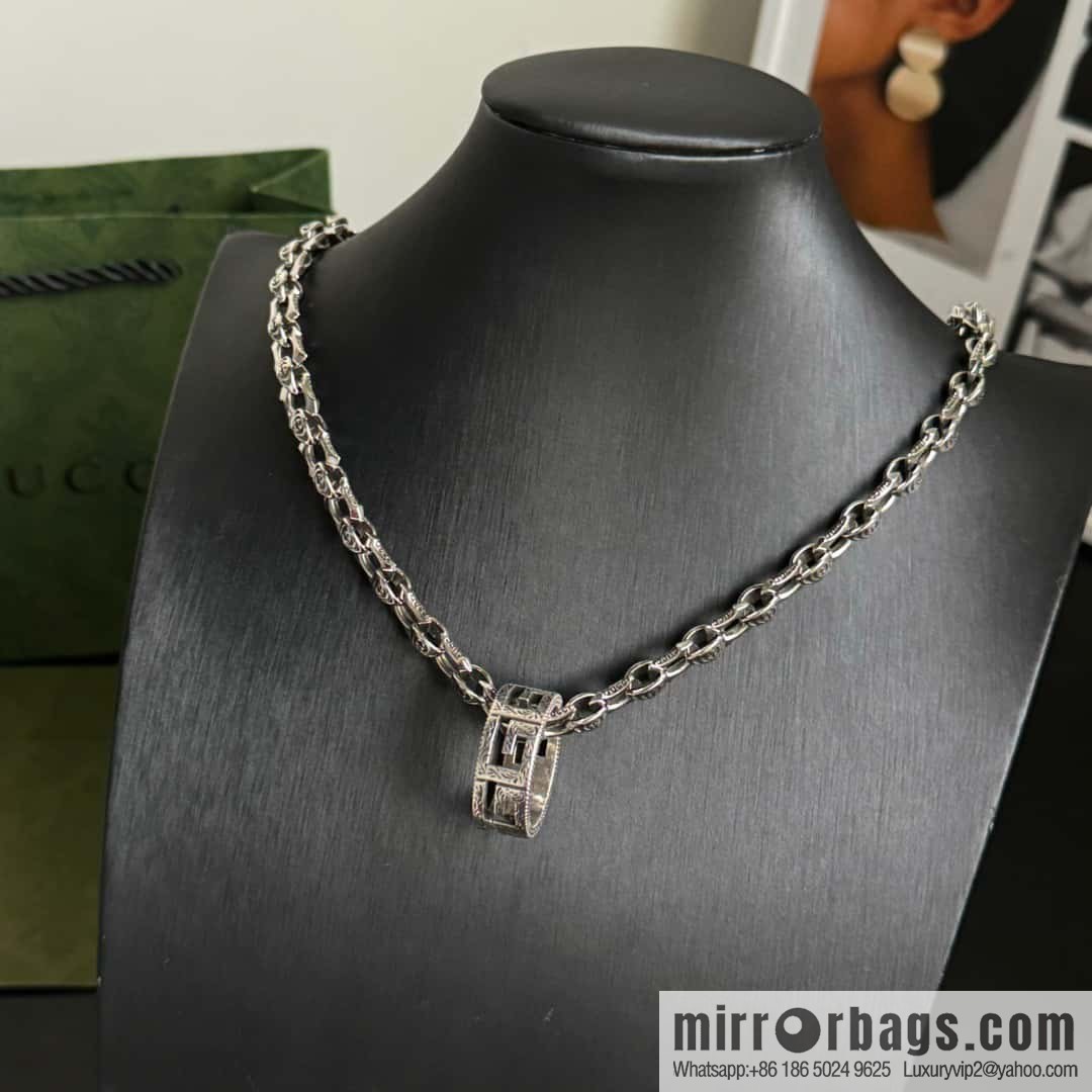 ☀New Gucci Gucci Double G Ring Necklace ☀