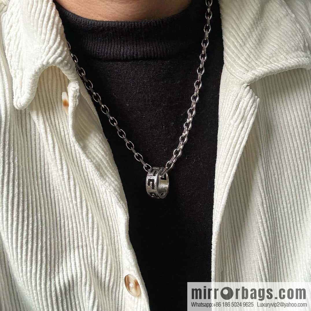 ☀New Gucci Gucci Double G Ring Necklace ☀