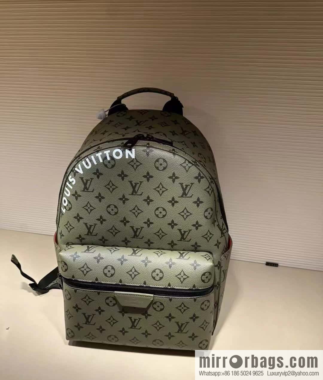 [Original order boutique] M46802 green backpack series, this Discovery small backpack.