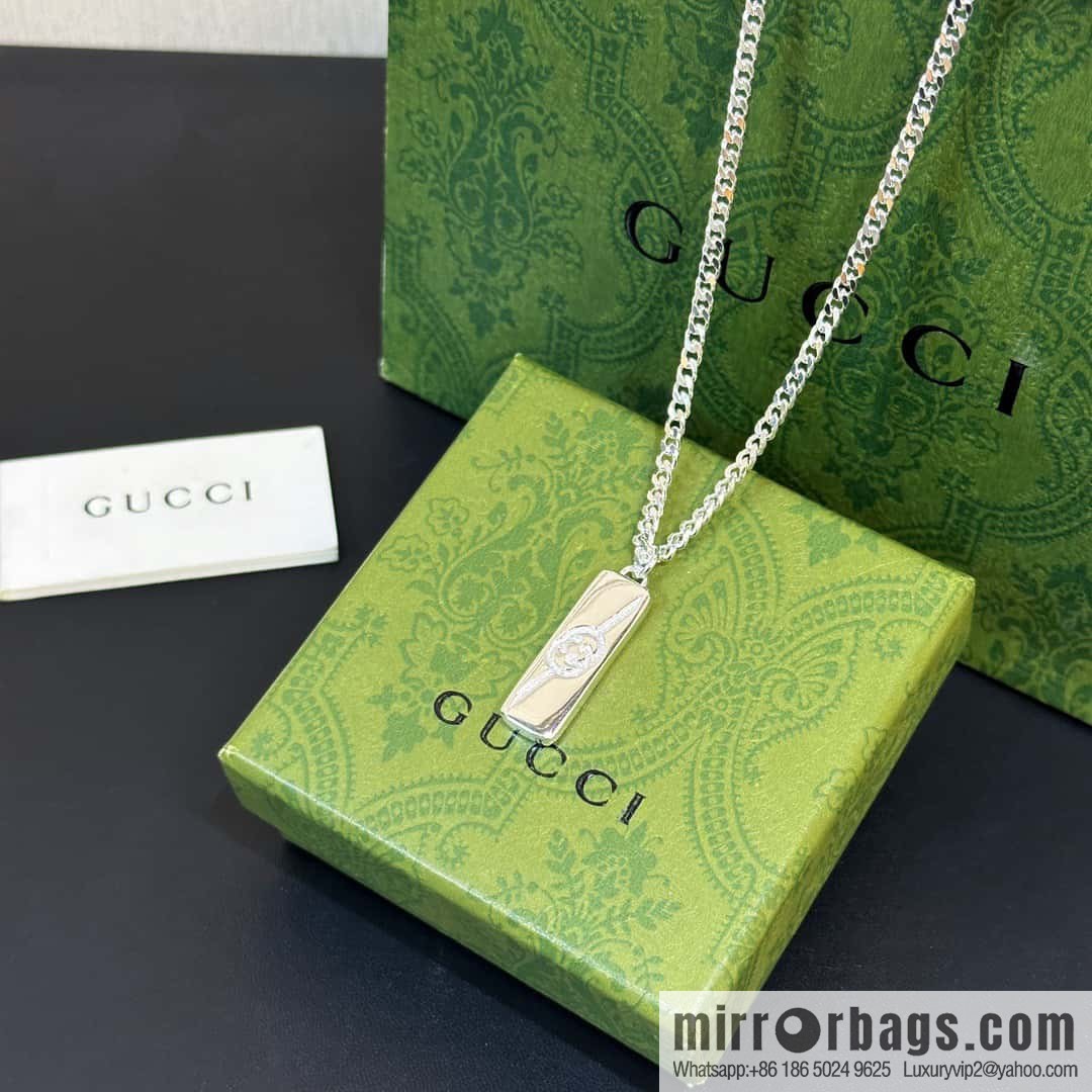 ☀New Gucci Gucci strip necklace ☀