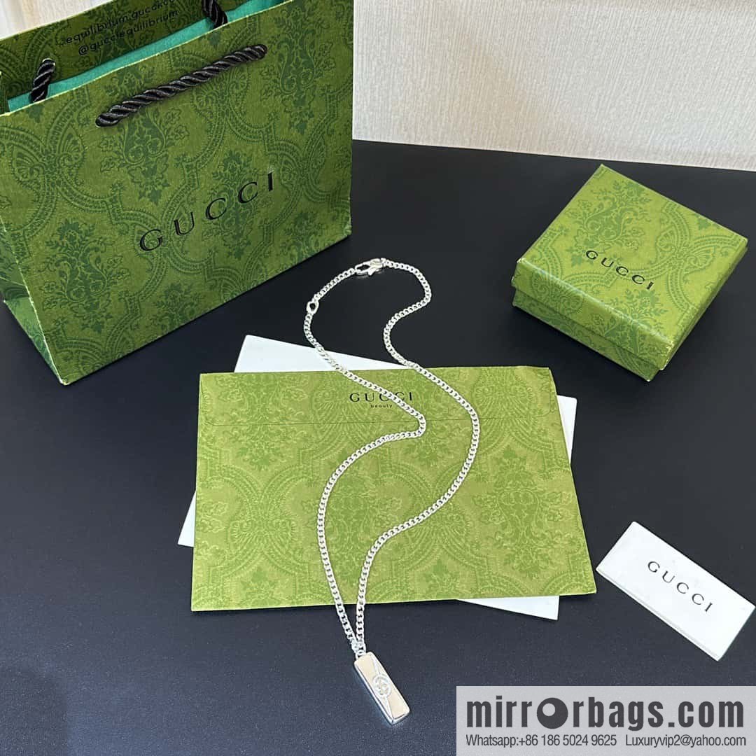 ☀New Gucci Gucci strip necklace ☀