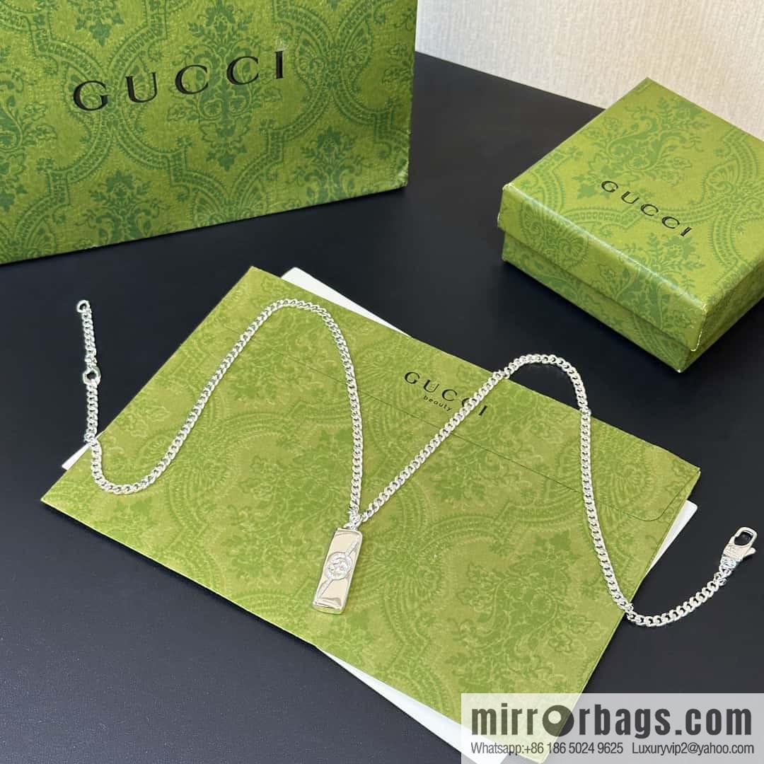 ☀New Gucci Gucci strip necklace ☀