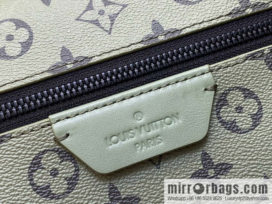 [Original order boutique] M46802 green backpack series, this Discovery small backpack.