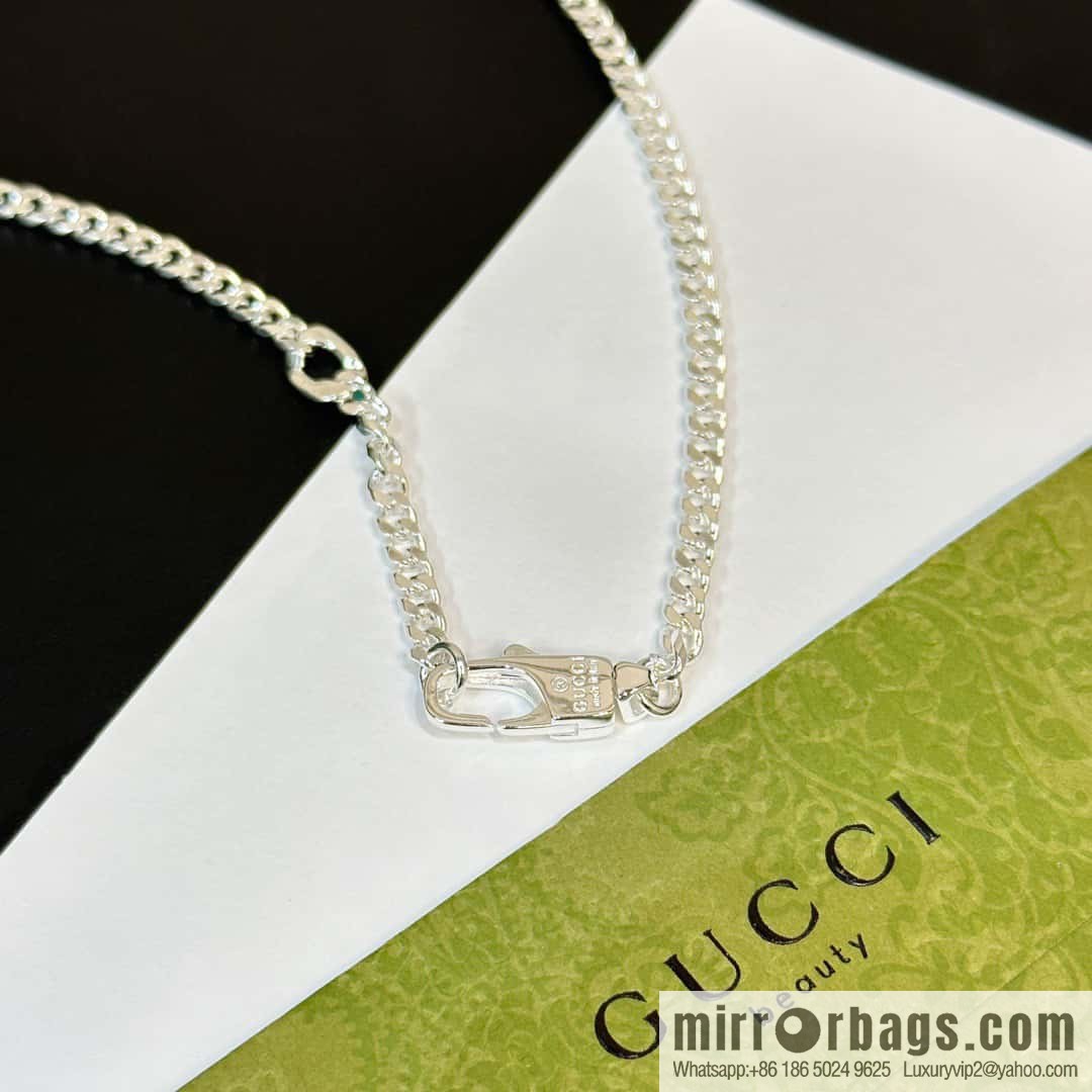 ☀New Gucci Gucci strip necklace ☀