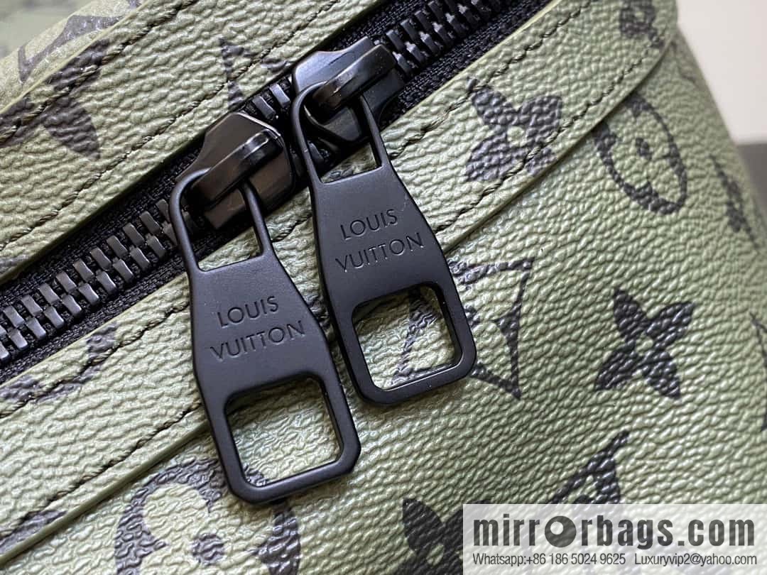 [Original order boutique] M46802 green backpack series, this Discovery small backpack.