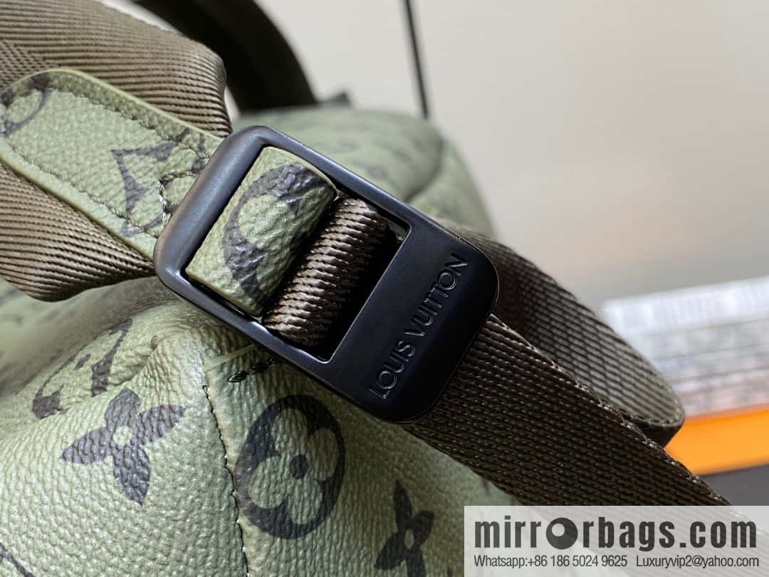 [Original order boutique] M46802 green backpack series, this Discovery small backpack.