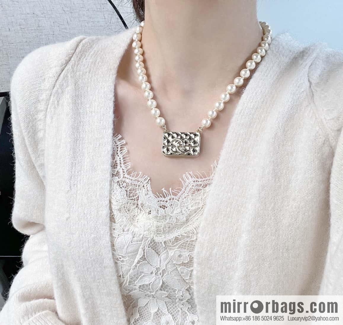 ☀️New ☑️ Chanel pearl bag 👜 necklace ☀️