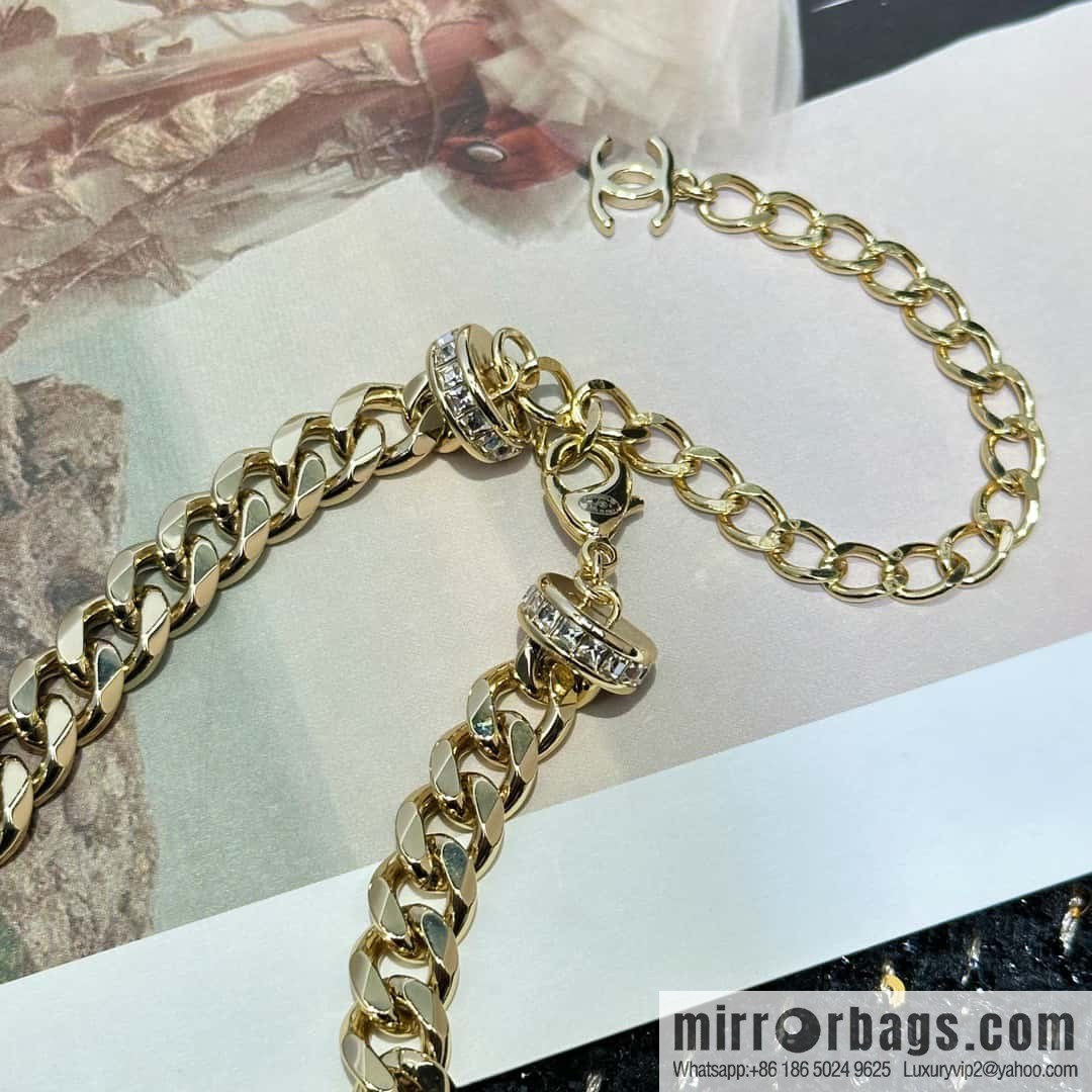 ☀️New ☑️ Chanel full diamond hollow letter necklace ☀️
