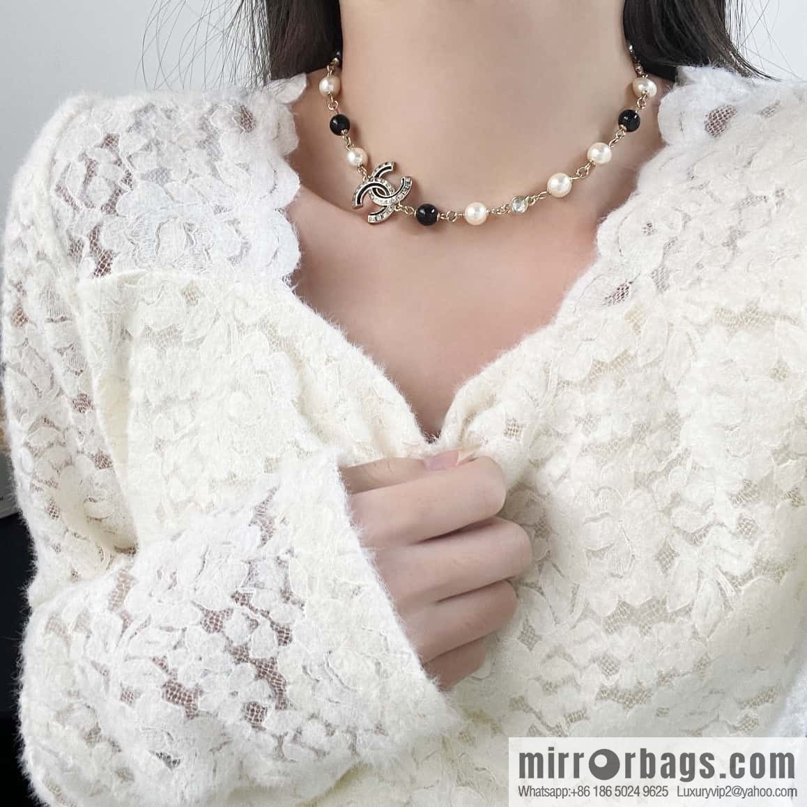 ☀️New ☑️ Chanel Double C Black Diamond Square Diamond Letter Necklace ☀️
