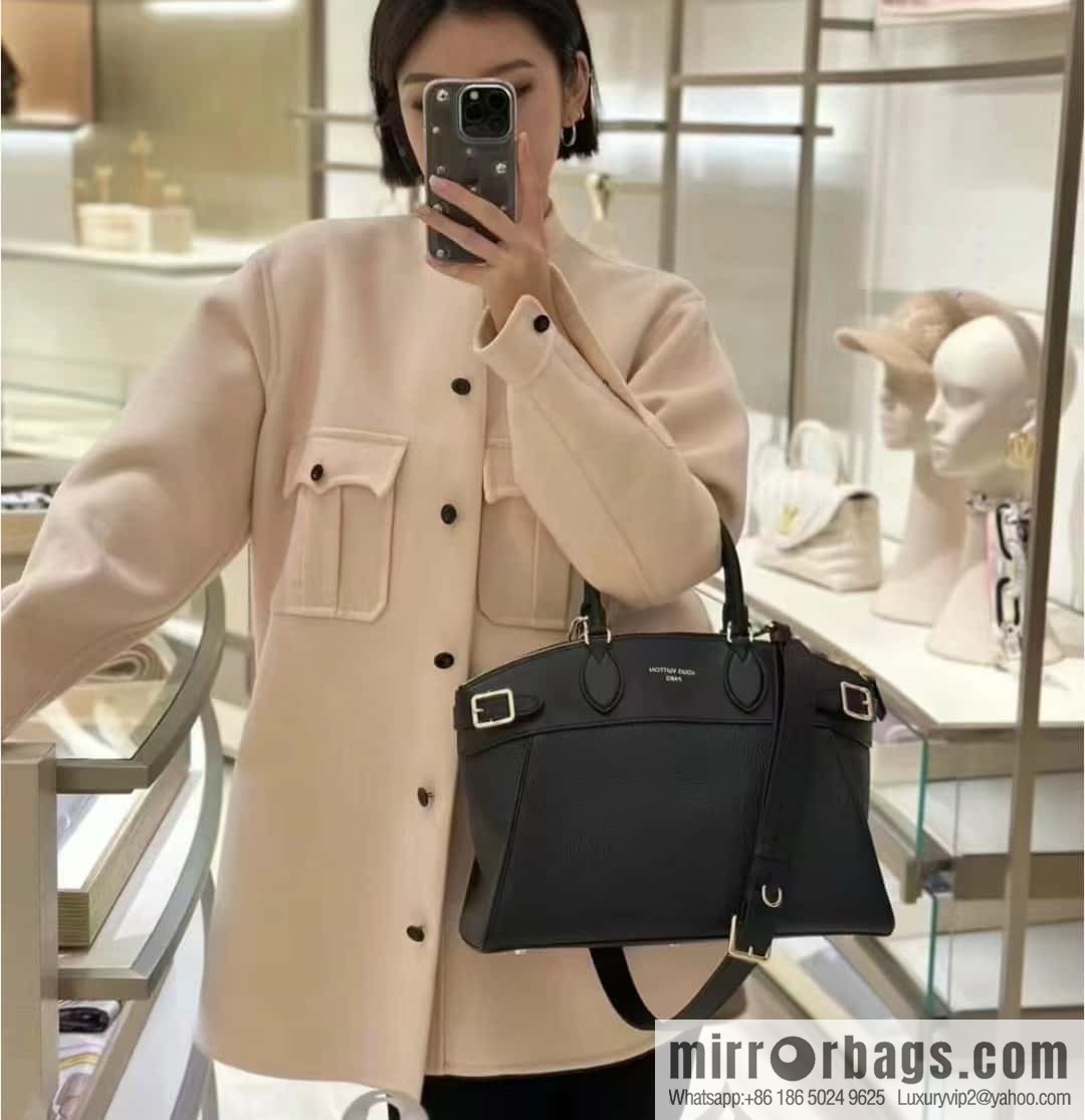 [Original order boutique] M22914 black full leather portable women's bag series Lock It MM handbag M22914 22925 22927 23061 Ays Lock It MM bag