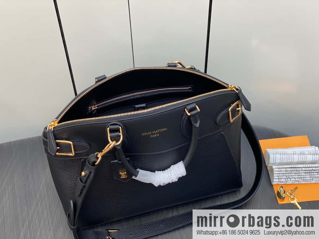 [Original order boutique] M22914 black full leather portable women's bag series Lock It MM handbag M22914 22925 22927 23061 Ays Lock It MM bag