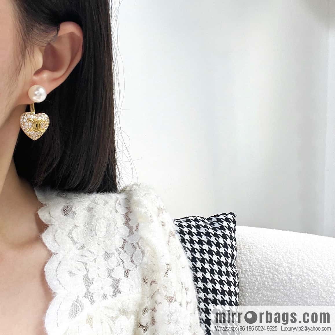 ☀️New ☑️ Celine full of diamonds peach heart love Arc de Triomphe stud earrings ☀️