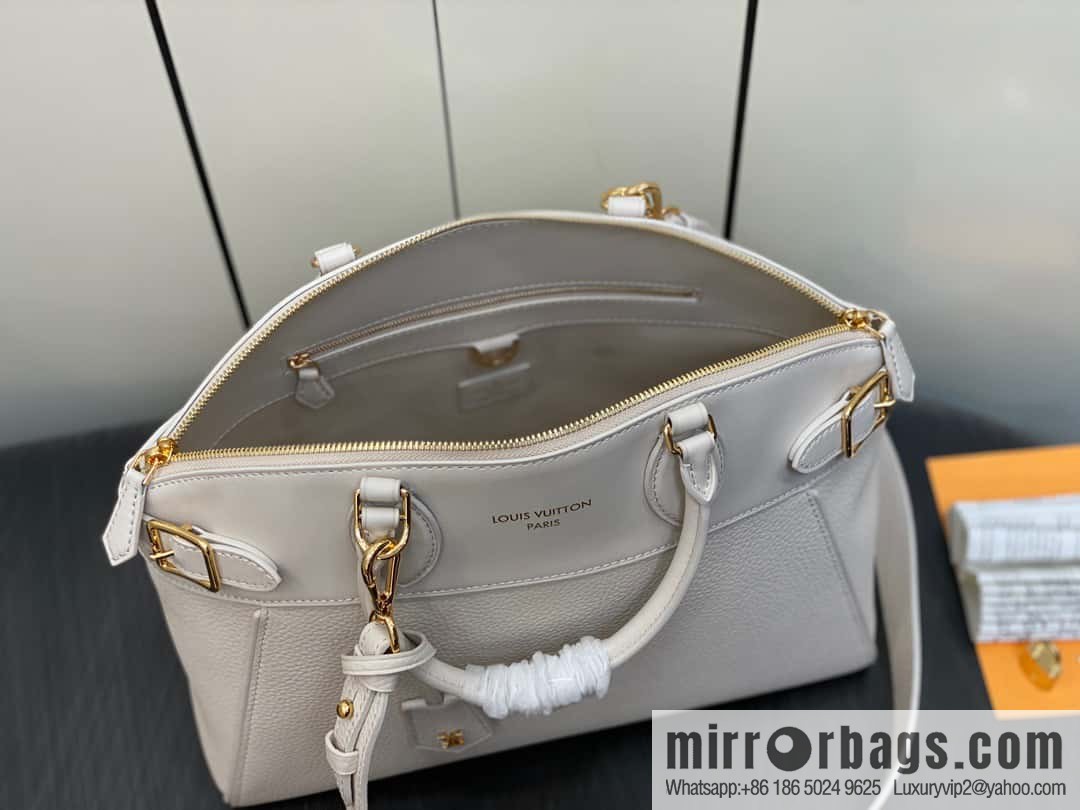 [Original order boutique] M22914 black full leather portable women's bag series Lock It MM handbag M22914 22925 22927 23061 Ays Lock It MM bag