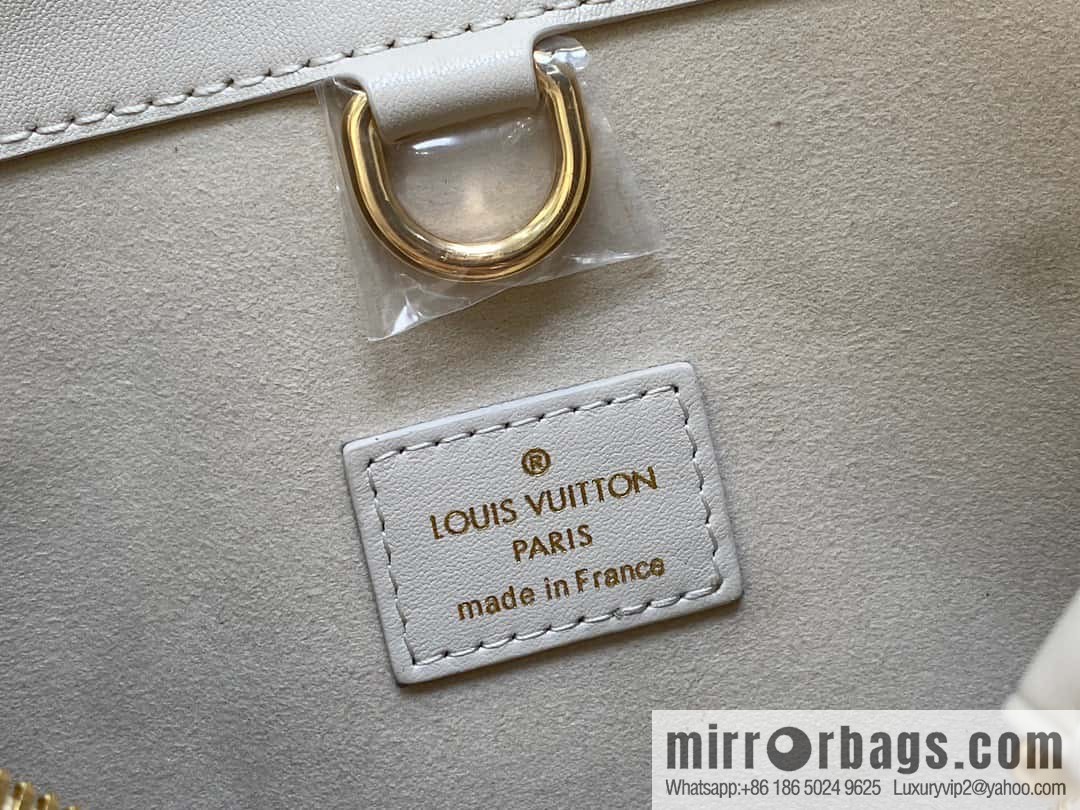 [Original order boutique] M22914 black full leather portable women's bag series Lock It MM handbag M22914 22925 22927 23061 Ays Lock It MM bag