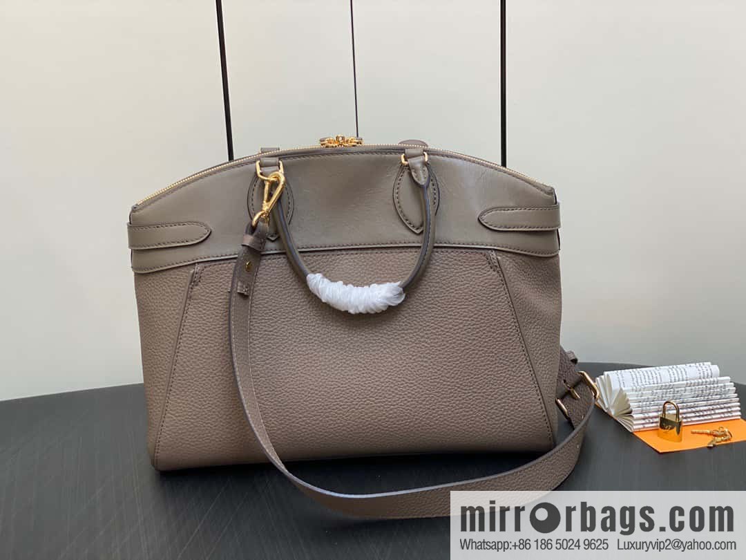 [Original order boutique] M22914 black full leather portable women's bag series Lock It MM handbag M22914 22925 22927 23061 Ays Lock It MM bag