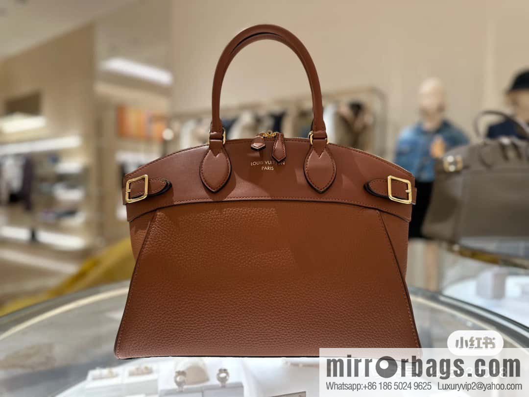 [Original order boutique] M22914 black full leather portable women's bag series Lock It MM handbag M22914 22925 22927 23061 Ays Lock It MM bag