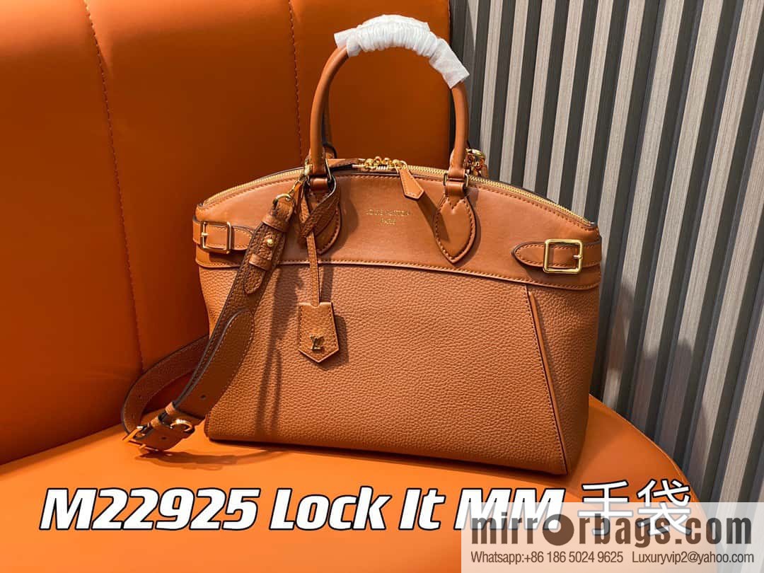 [Original order boutique] M22914 black full leather portable women's bag series Lock It MM handbag M22914 22925 22927 23061 Ays Lock It MM bag