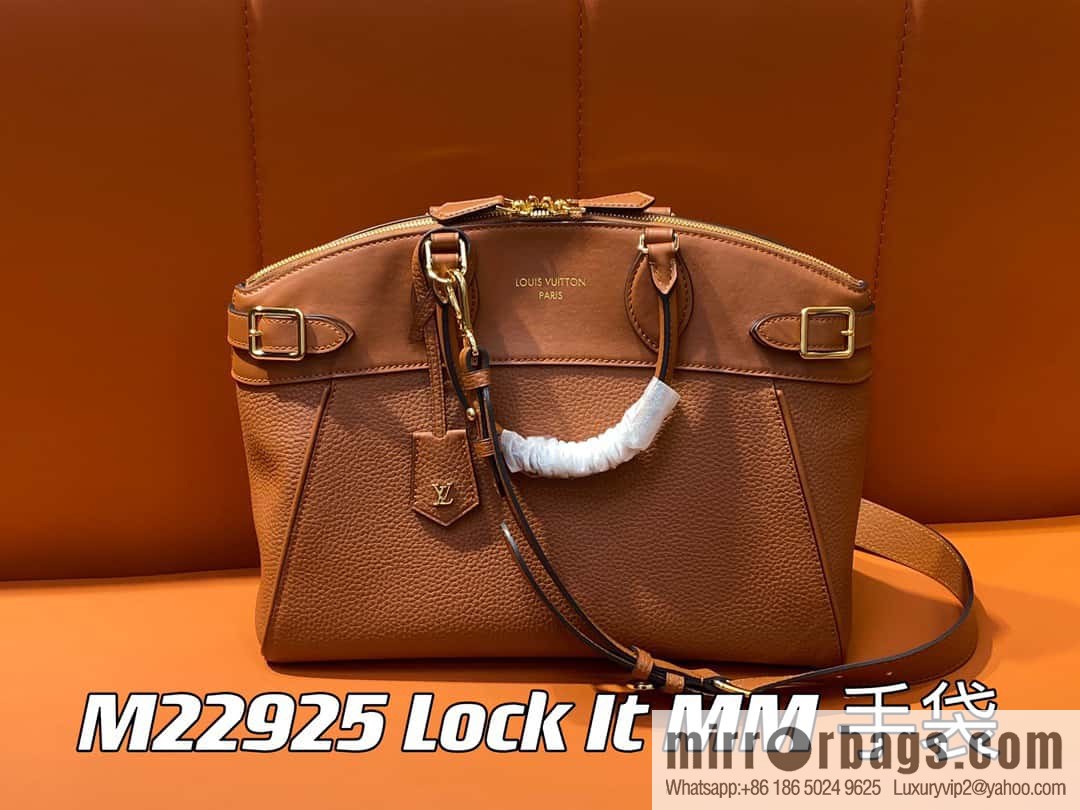 [Original order boutique] M22914 black full leather portable women's bag series Lock It MM handbag M22914 22925 22927 23061 Ays Lock It MM bag