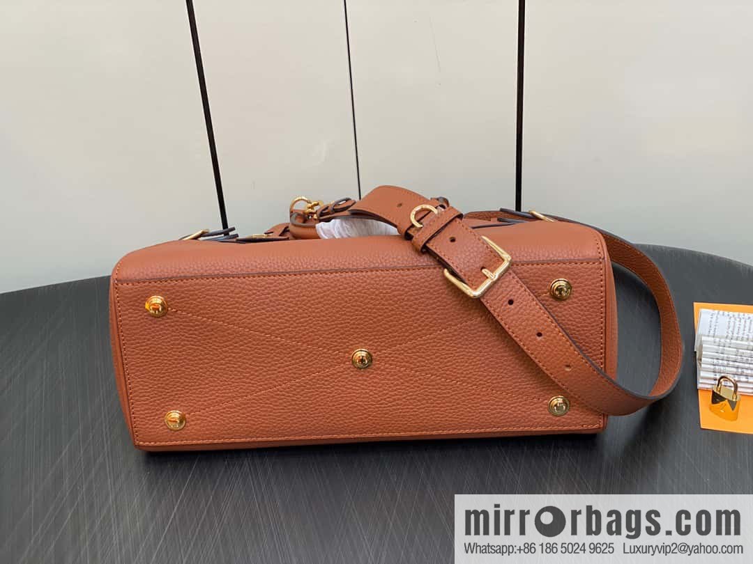 [Original order boutique] M22914 black full leather portable women's bag series Lock It MM handbag M22914 22925 22927 23061 Ays Lock It MM bag