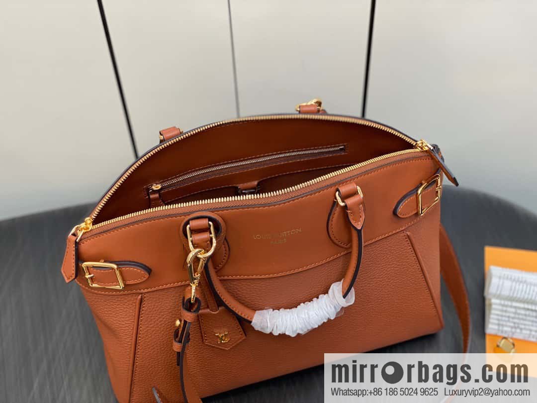 [Original order boutique] M22914 black full leather portable women's bag series Lock It MM handbag M22914 22925 22927 23061 Ays Lock It MM bag
