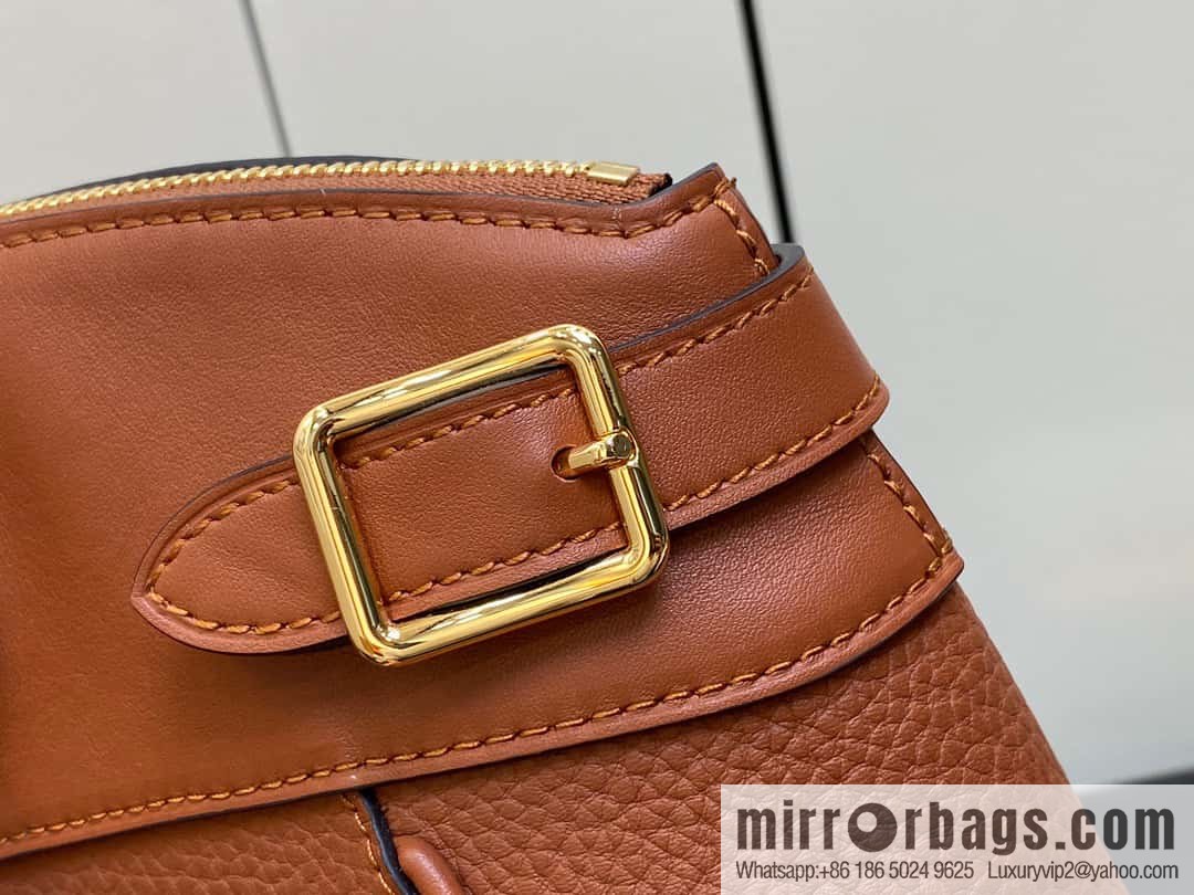 [Original order boutique] M22914 black full leather portable women's bag series Lock It MM handbag M22914 22925 22927 23061 Ays Lock It MM bag