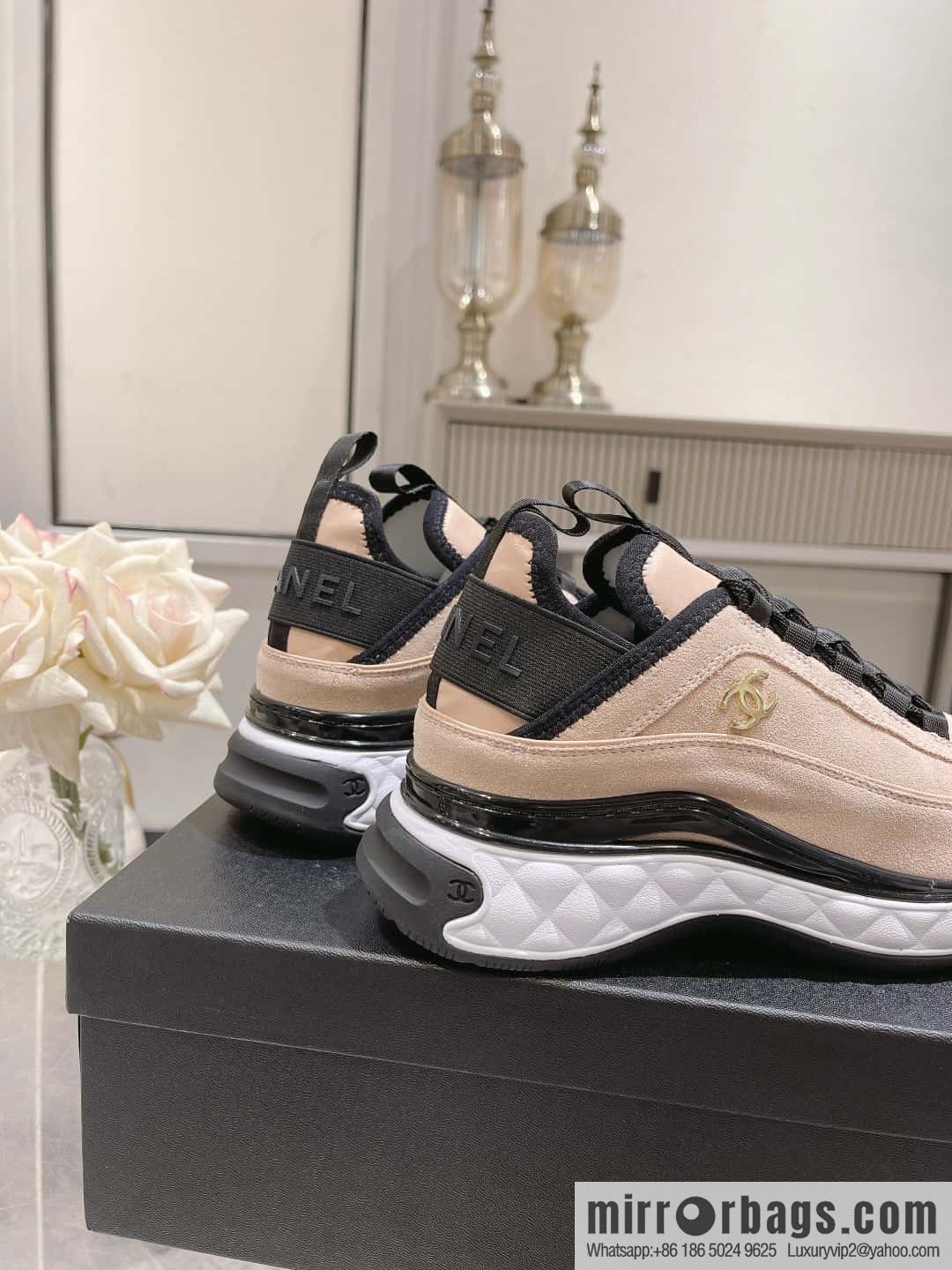 🐰🐰Chanel | The latest couple casual four seasons sports shoes at the counter🦋