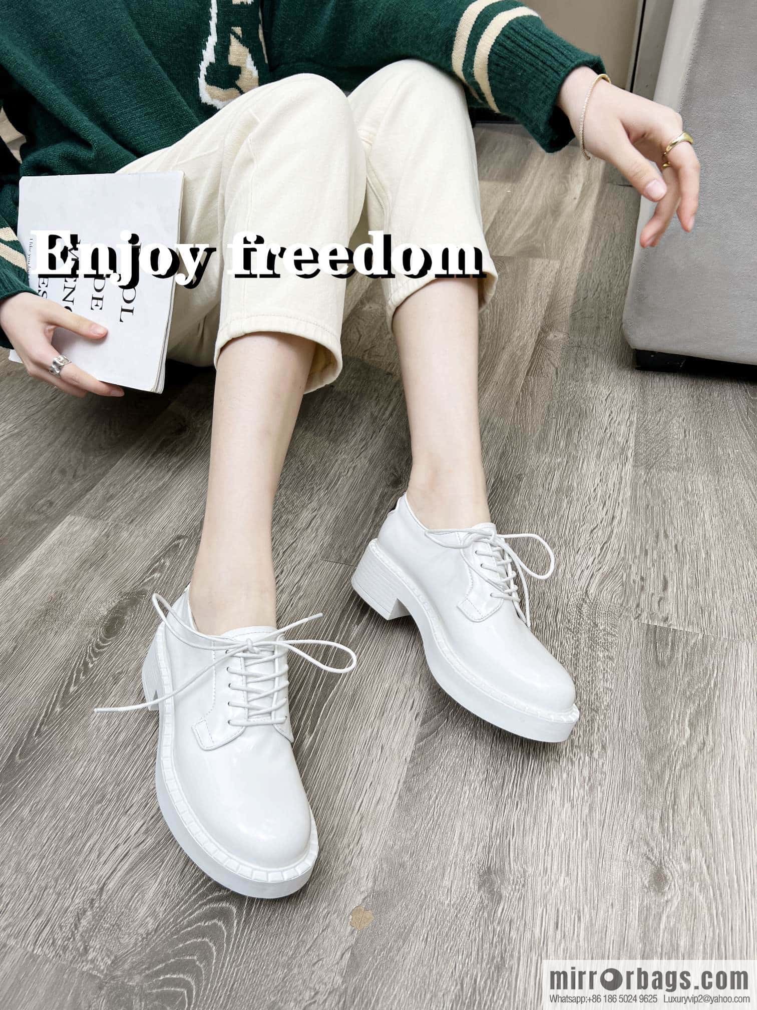 🐰🐰PRADA Prada Spring/Summer 2022 Upgraded Triangle Loafers