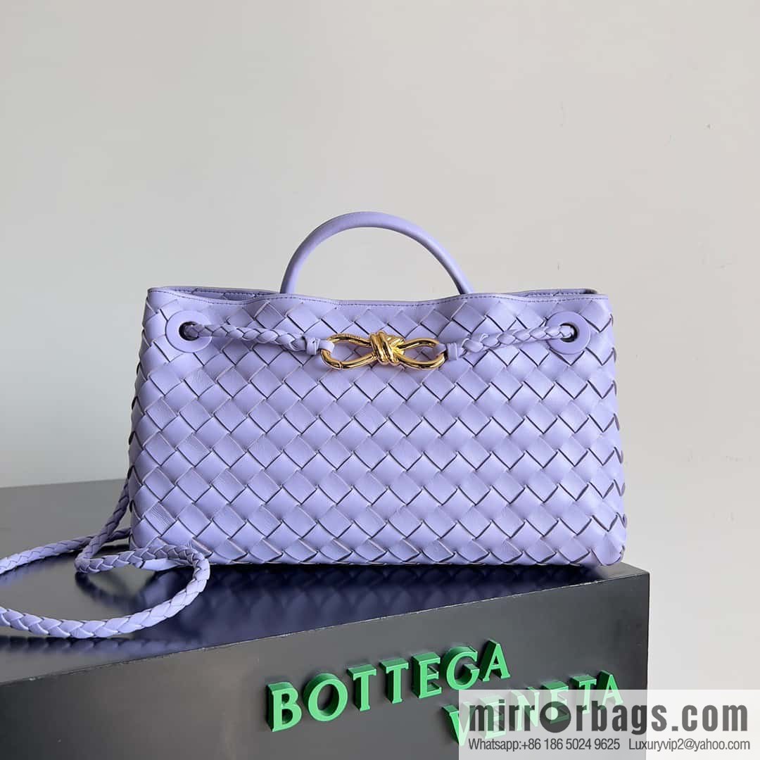 Bottega Veneta's new horizontal Andiamond handbag, model number: 754990 crystal purple.