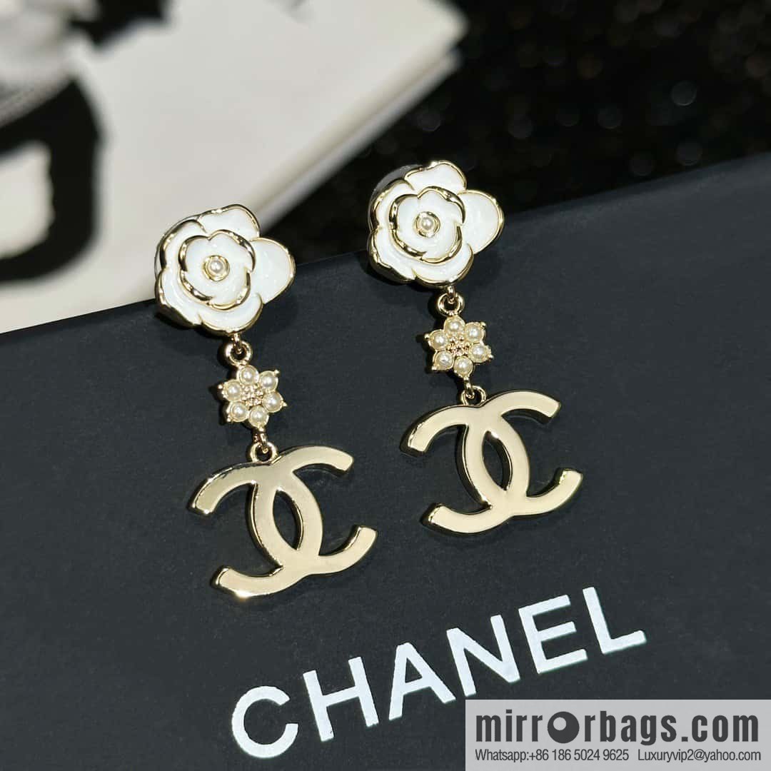 ☀️Original ☀️ new ☑️ Chanel c3 double c camellia earrings ☀️