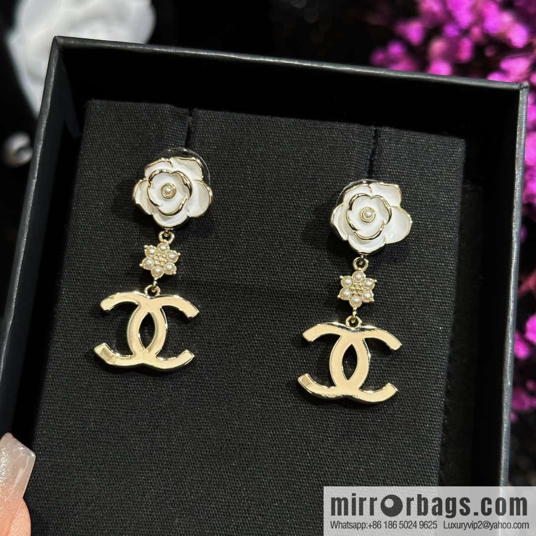 ☀️Original ☀️ new ☑️ Chanel c3 double c camellia earrings ☀️