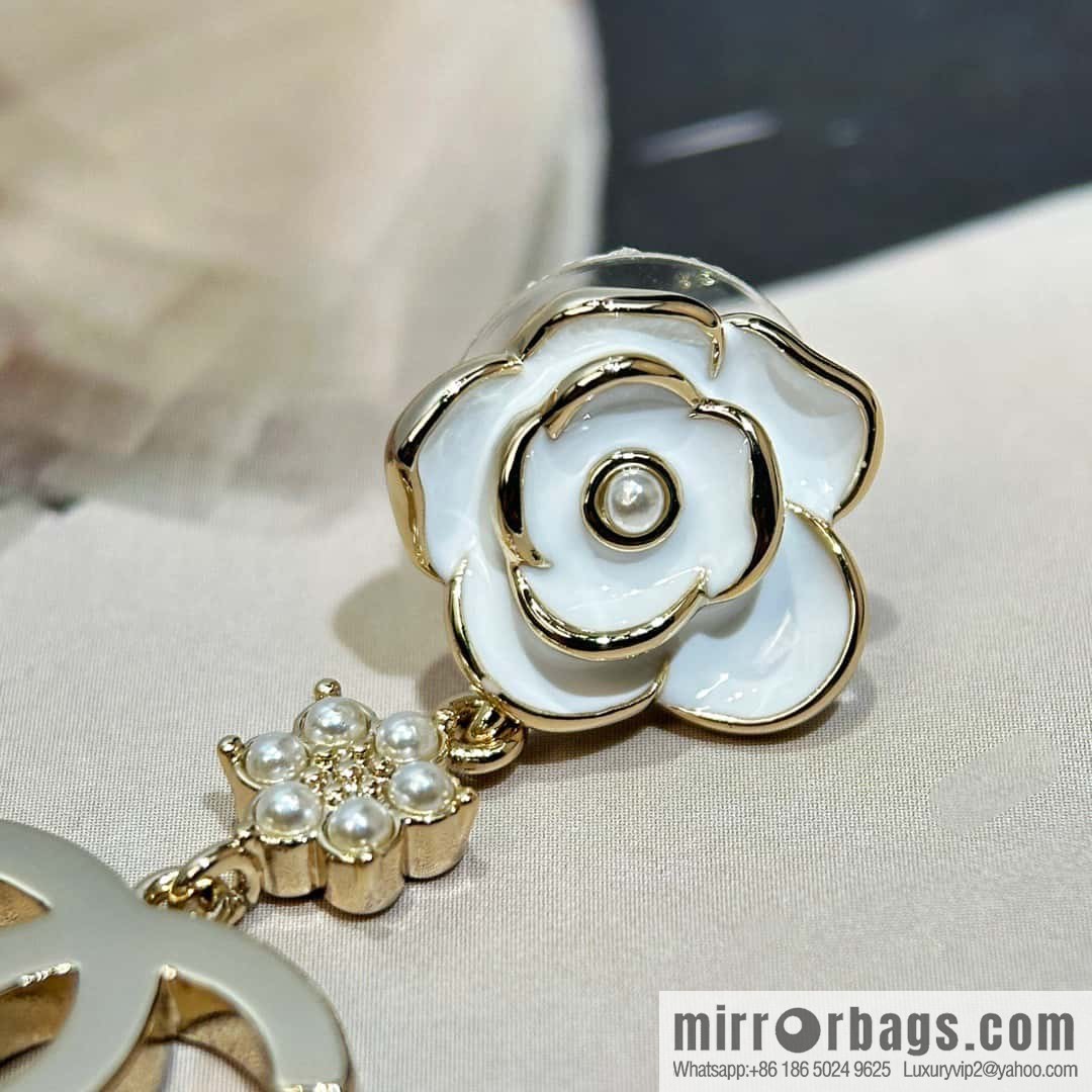 ☀️Original ☀️ new ☑️ Chanel c3 double c camellia earrings ☀️