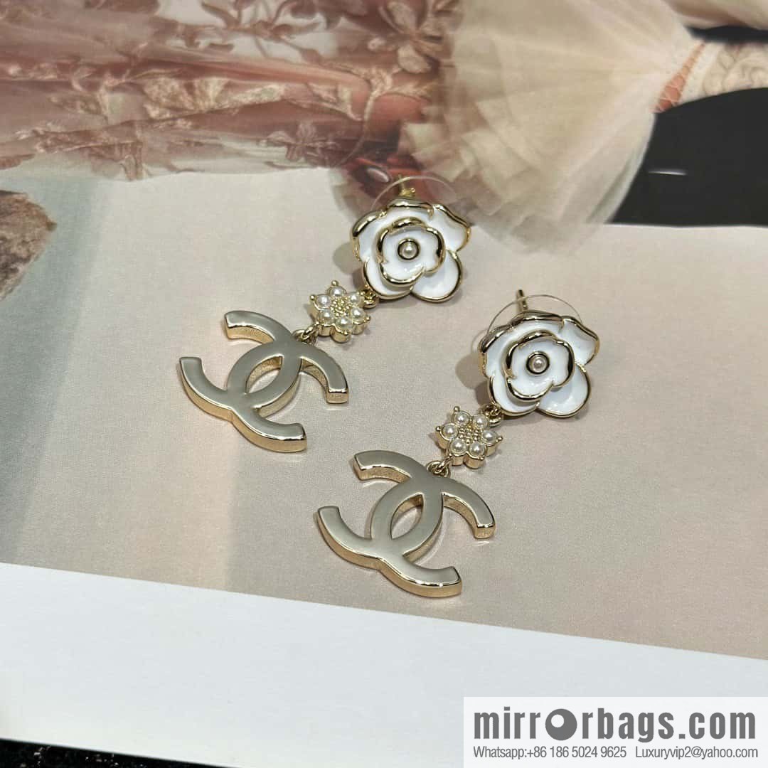 ☀️Original ☀️ new ☑️ Chanel c3 double c camellia earrings ☀️