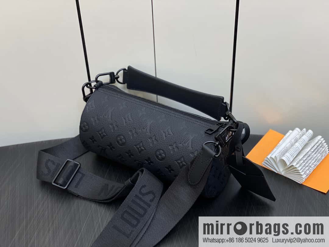 [Original single boutique] M46796 full leather black cylinder bag men's bag series Soft Polochon small handbag