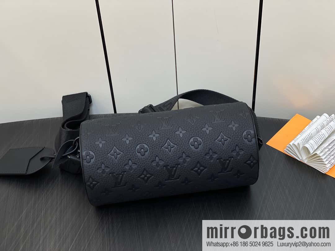 [Original single boutique] M46796 full leather black cylinder bag men's bag series Soft Polochon small handbag