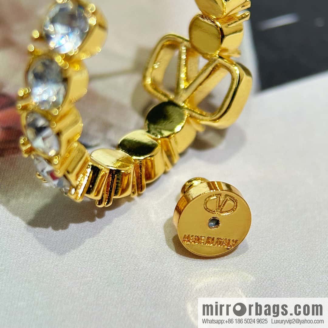 ❗️New ❗️ New ☑️ Valentino semi-round gold full diamond stud earrings