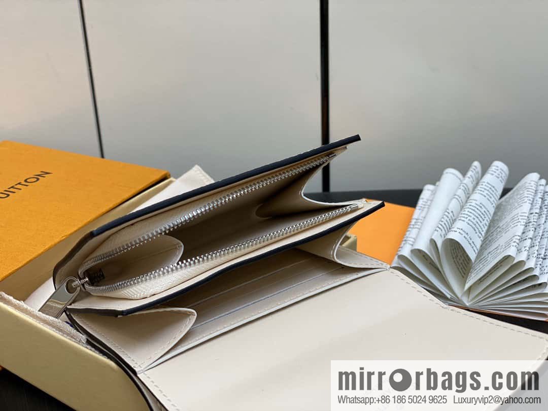 [Original single boutique] M62542 meters white, full leather flip wallet series IRIS COMPACT wallet