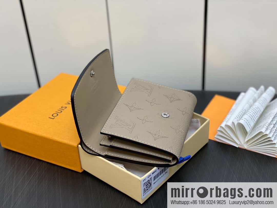 [Original single boutique] M62542 gray, full leather flip wallet series IRIS COMPACT wallet