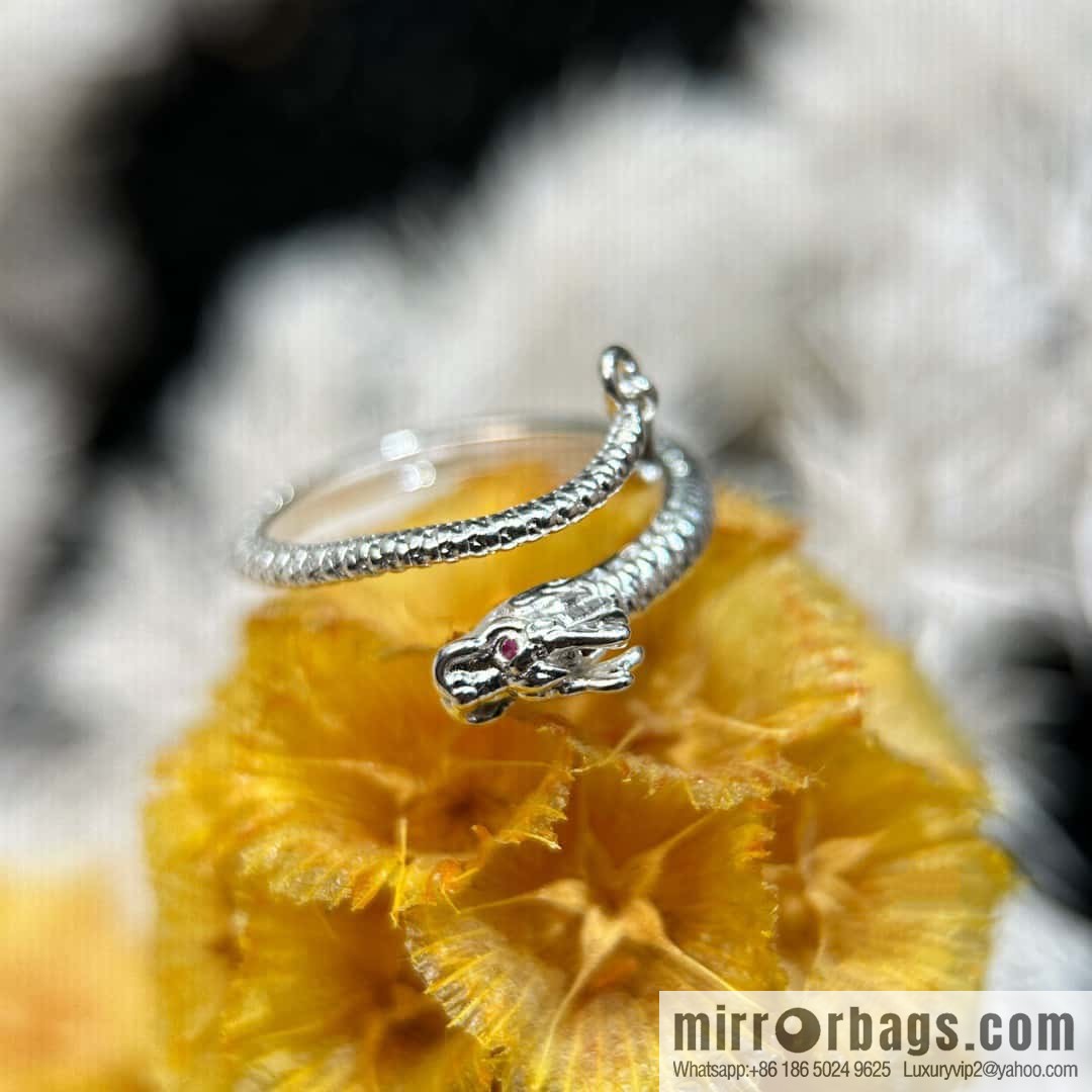 ☀️Chow Tai Fook Dragon Year series Xiaohongshu grass Internet celebrity wind Shenlong wagging tail ring ☀️