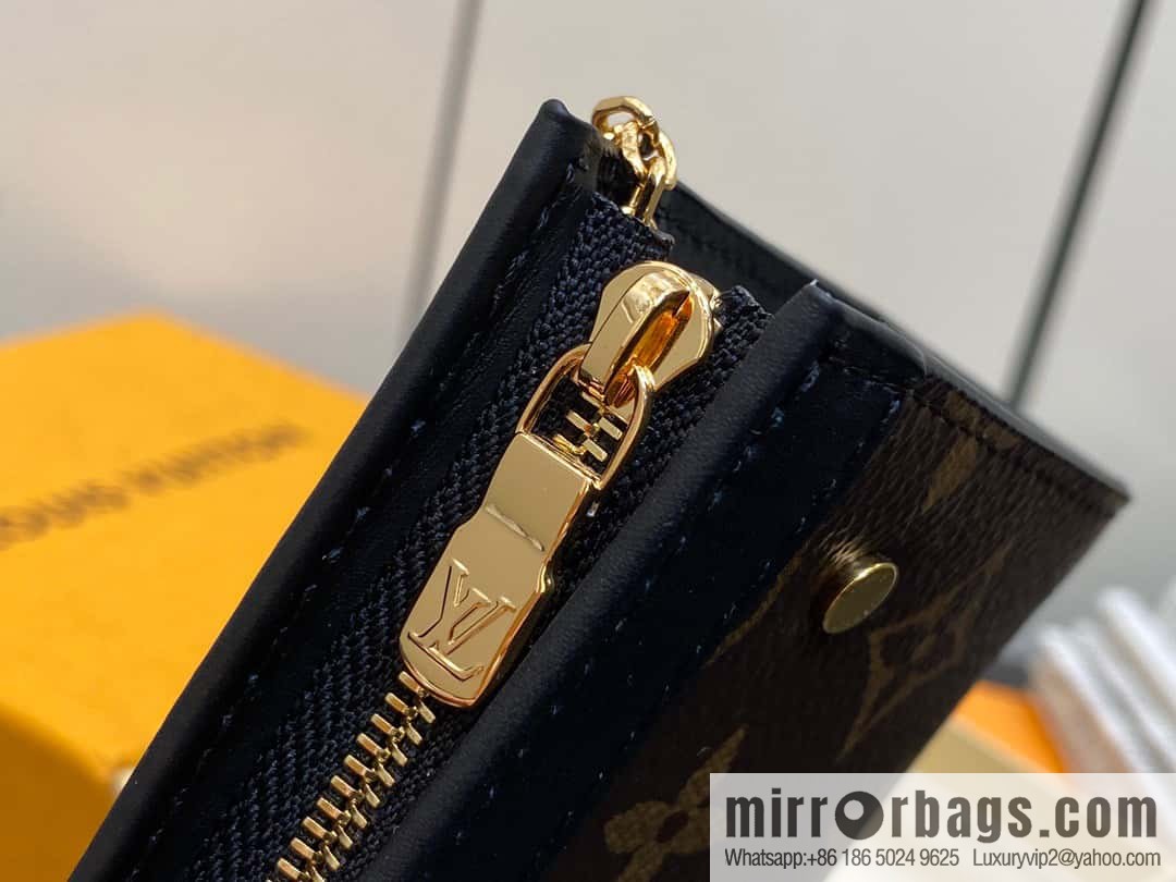 [Original single boutique] M82776 monogram key bag wallet series, autumn and winter new VOYAGE key bag