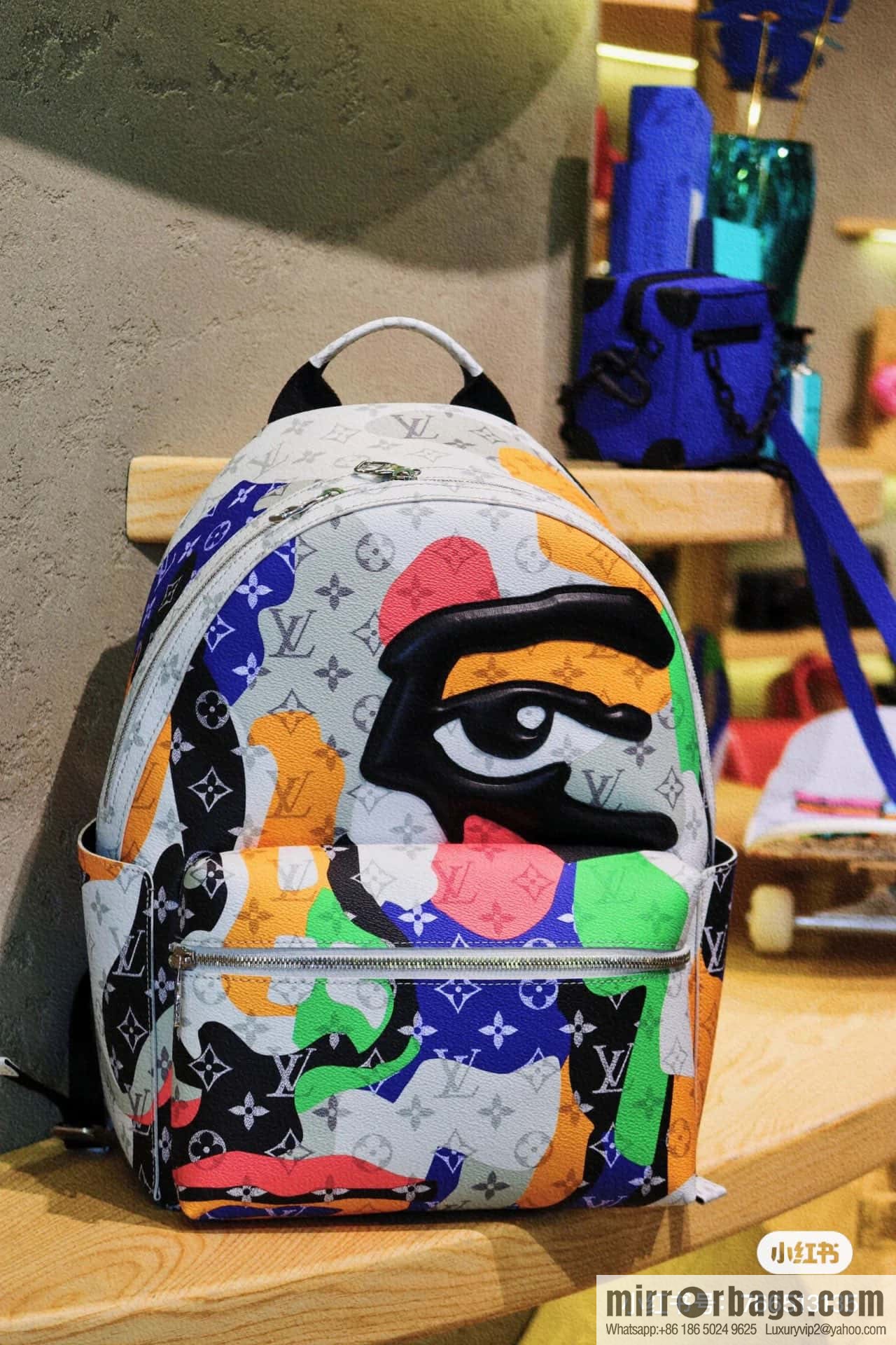 [Original single boutique] M46680 white eye backpack series DISCOVERY small backpack