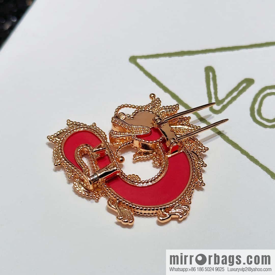 ☀️Van Cleef & Arpels lucky animals brooch ☀️