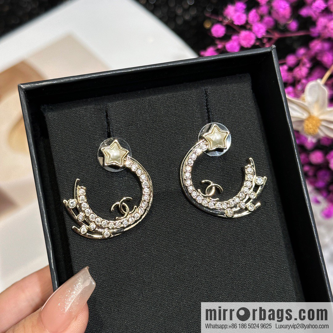 ☀️New ☑️ Chanel double C pentagram ⭐ star stud earrings ☀️