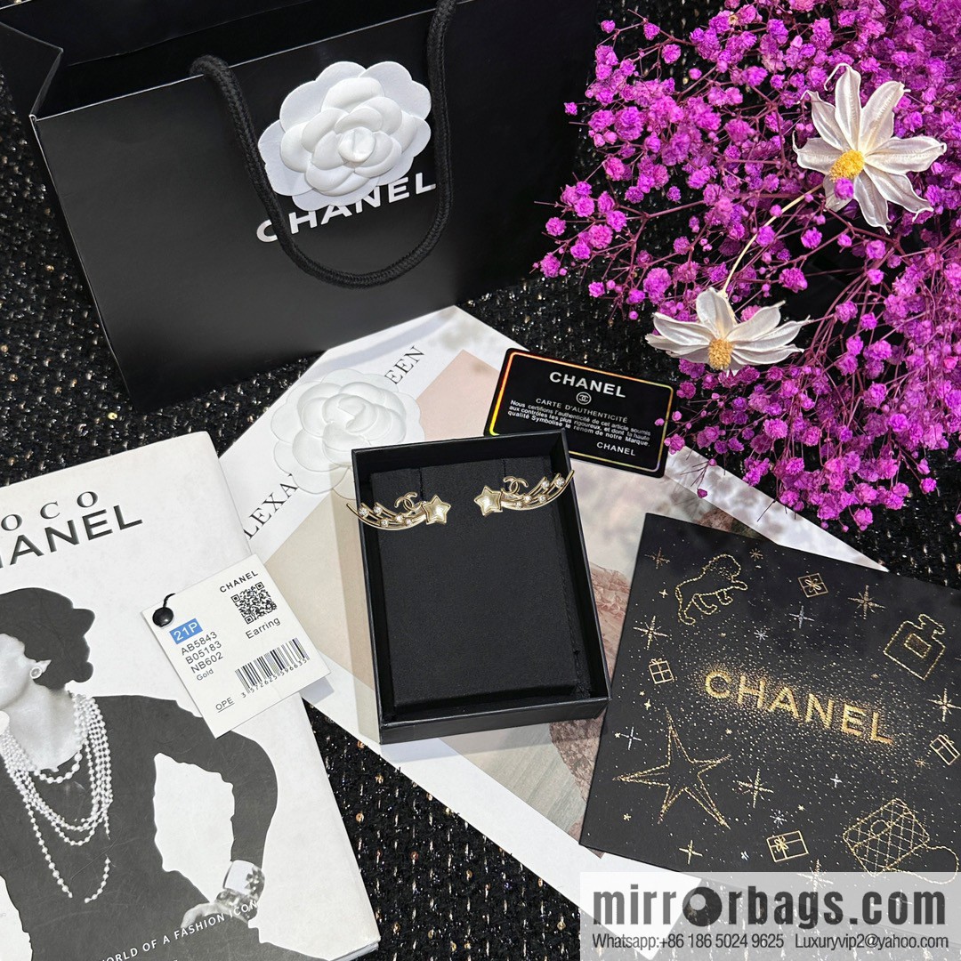 ☀️New ☑️ Chanel double C pentagram ⭐ star stud earrings ☀️