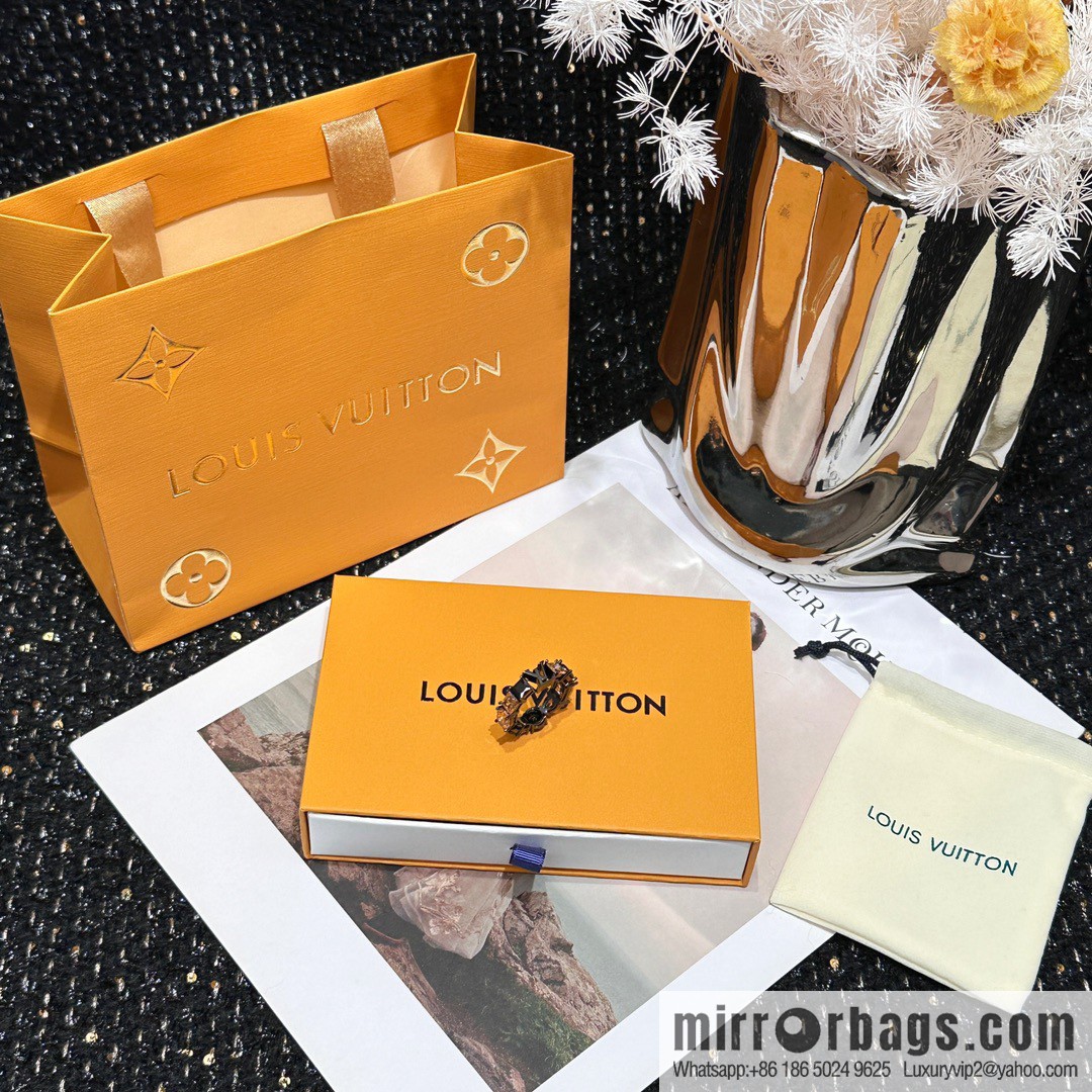 LV Louis Vuitton LIGHT ring M1202M US size 6789 ☀️