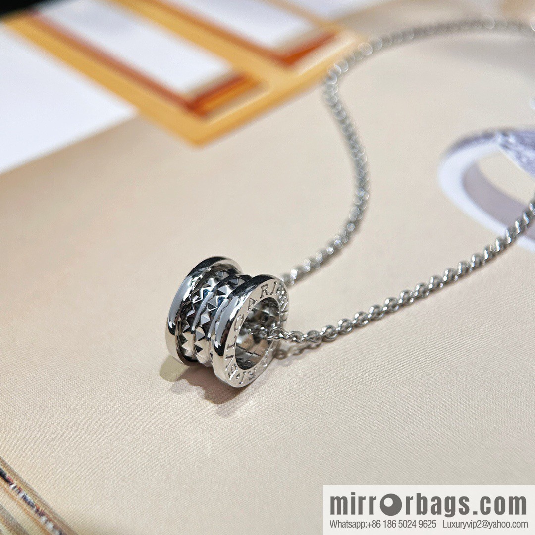 ☀BVLGARI Bulgari Charity Little Red Man Willow Necklace  ☀