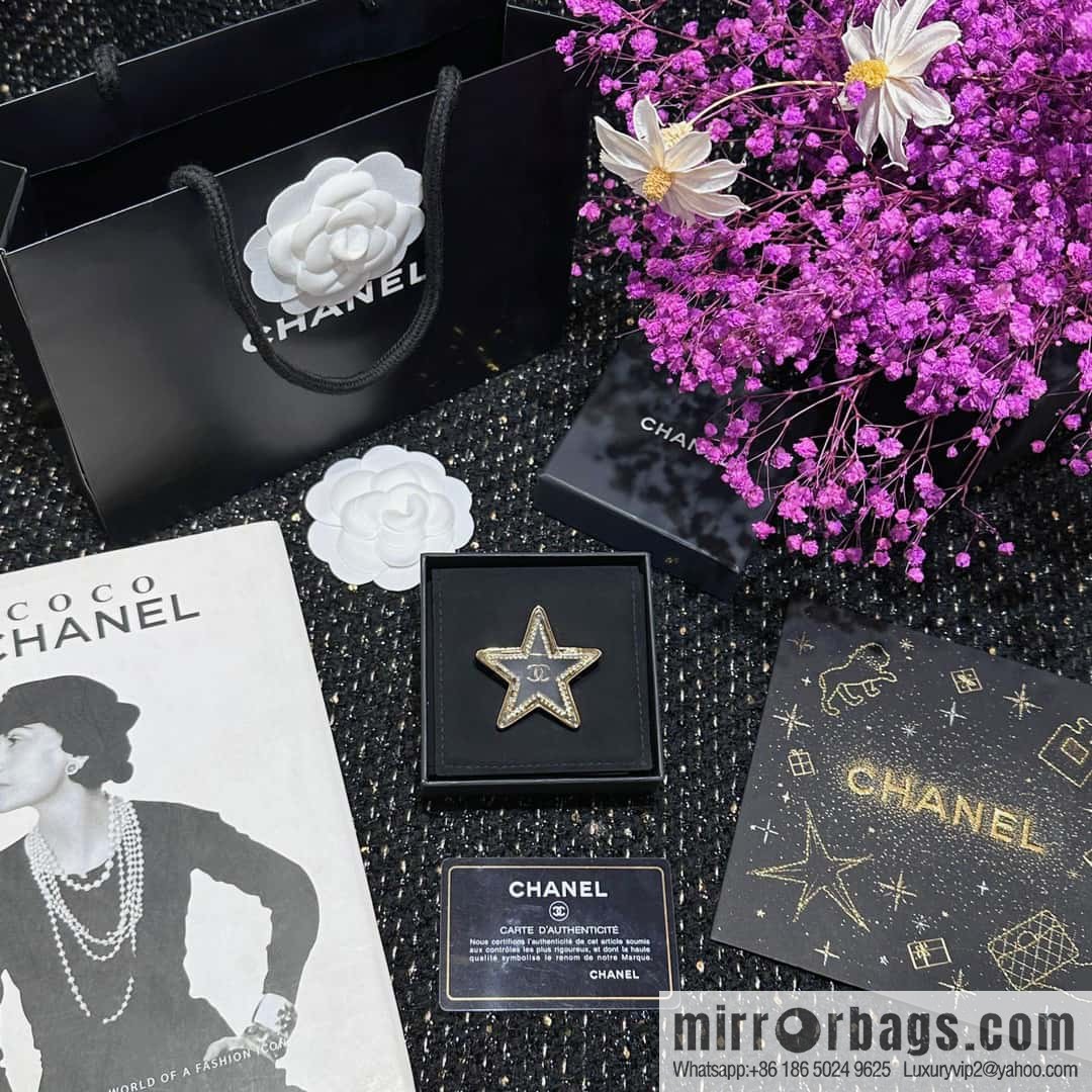☀️New ☑️ Chanel Double C Pentagram ⭐ Star Brooch ☀️